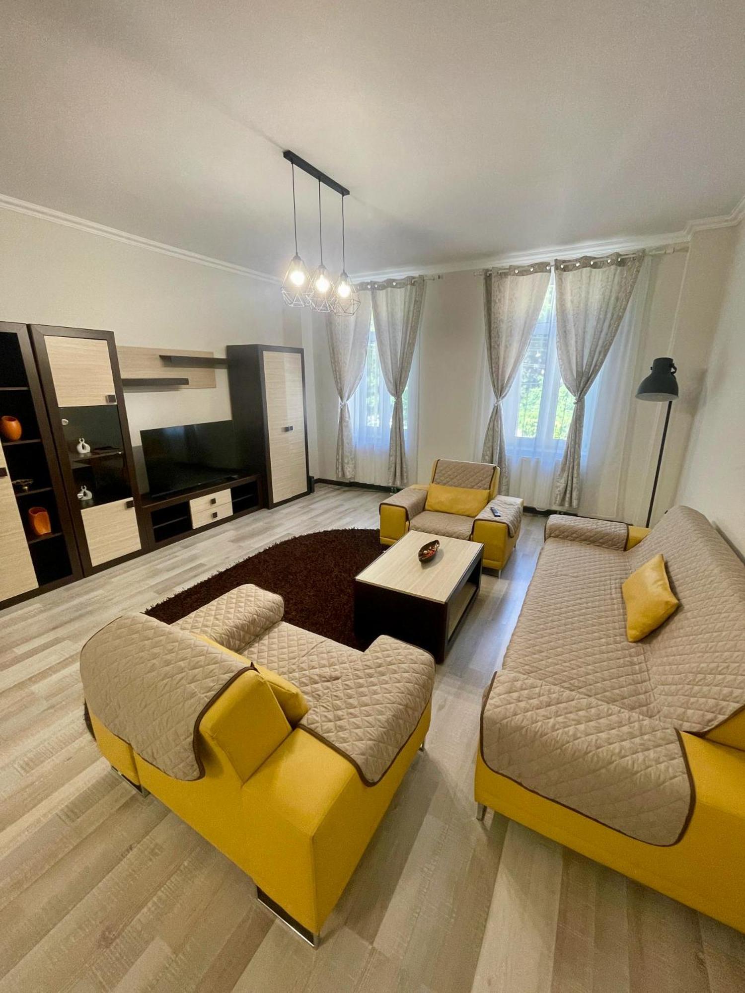 Enjoy Apartments - Spacious Retreat In Our Villa كلوج-نابوكا المظهر الخارجي الصورة